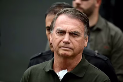 Bolsonaro sendo preso