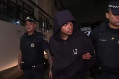 Ponto diário informando que o MC brinquedo está sendo preso